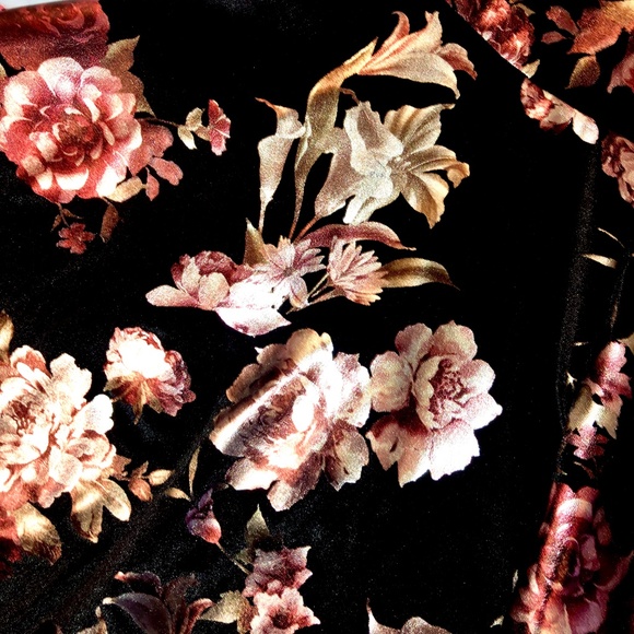 NWOT Charlotte Russe Metalic Floral Skater Dress - Picture 4 of 5